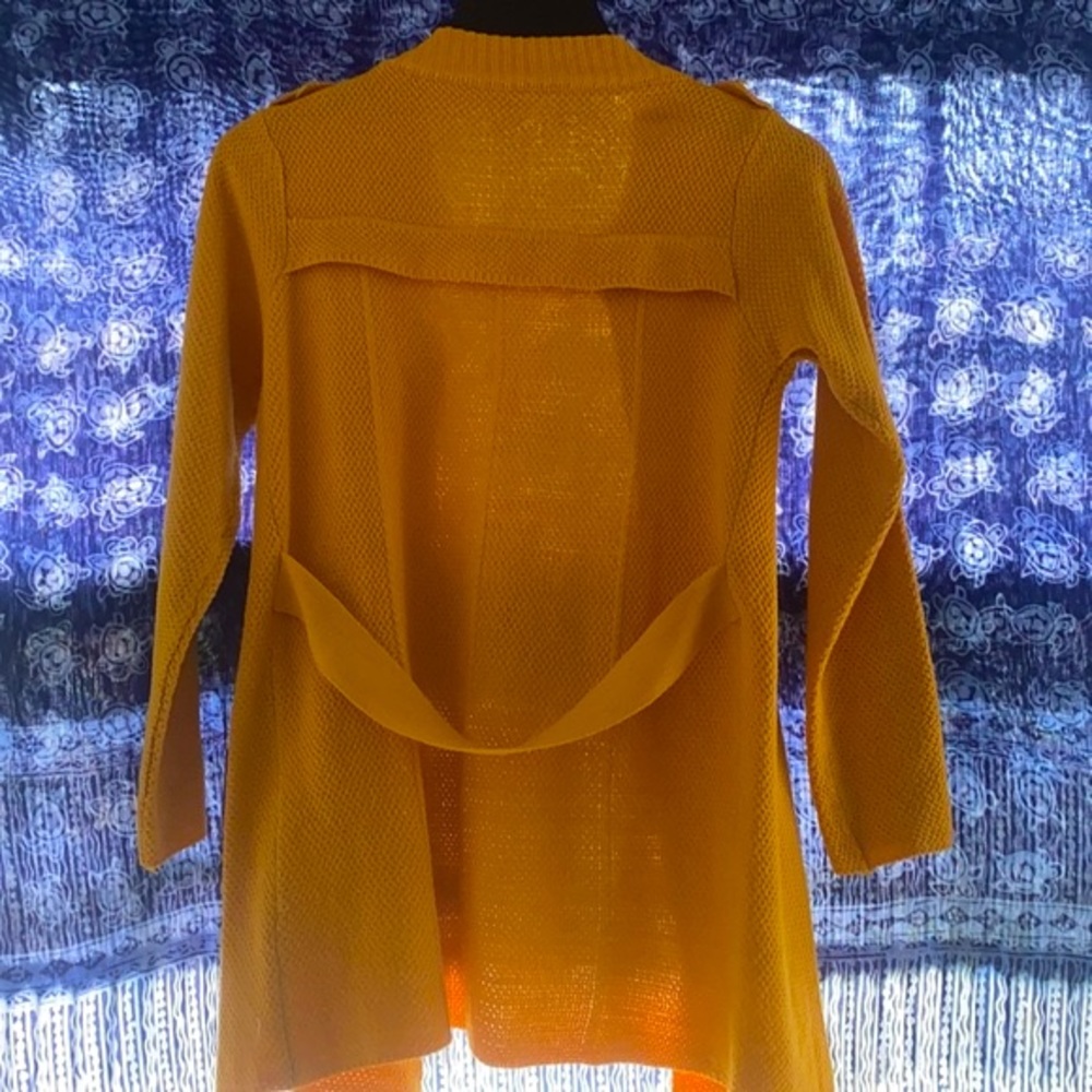 ๐ Cardigan ๐ - Picture 3 of 3